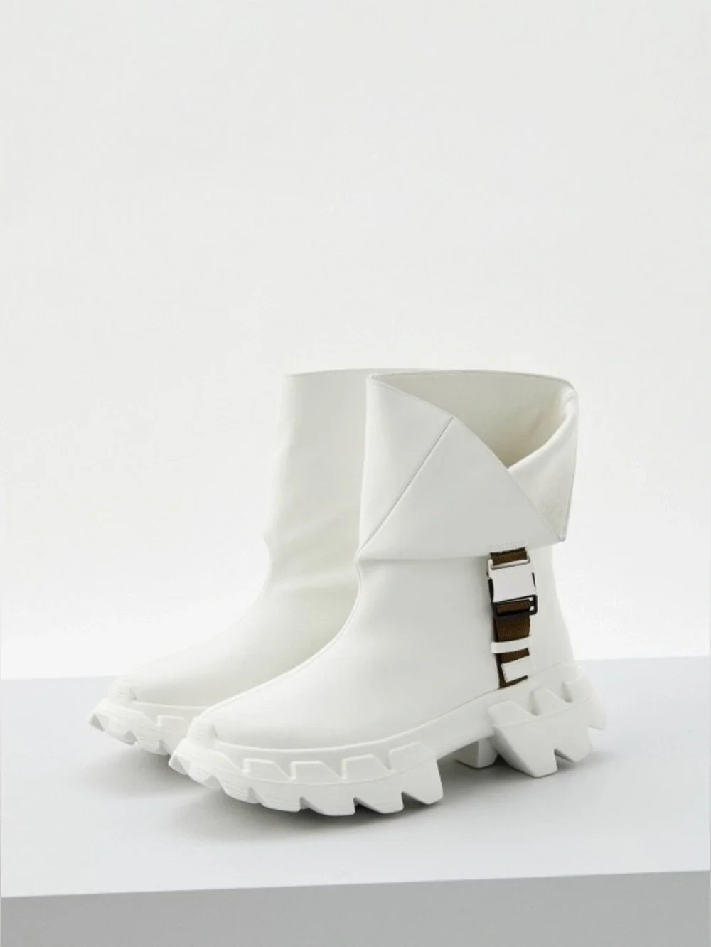 4CCCCEES White Leather Chunky Platform Ankle Boots Fold Over Buckle Women’s